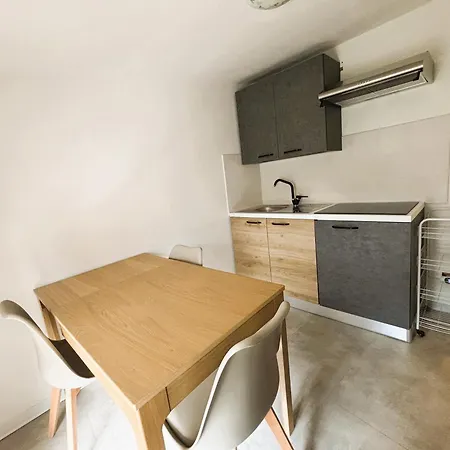 Castello 3 Апартаменты *