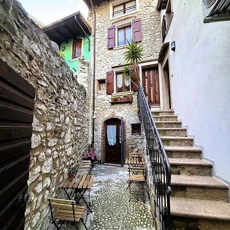Apartment Castello 3 *