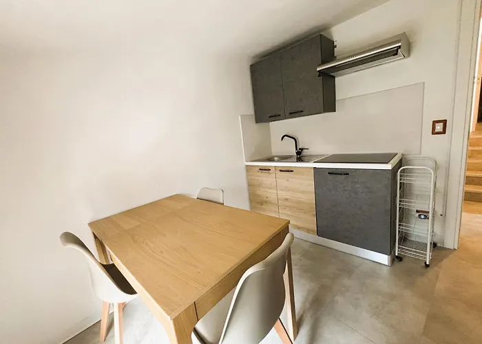 Castello 3 Apartament *